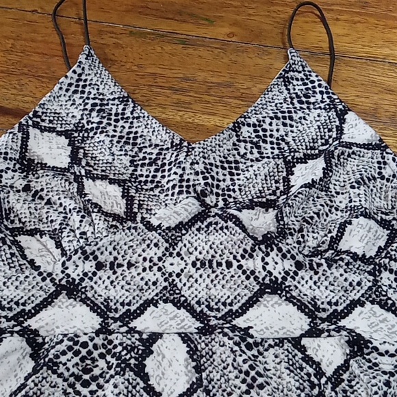 Polly & Ester jumpsuit - Picture 3 of 3